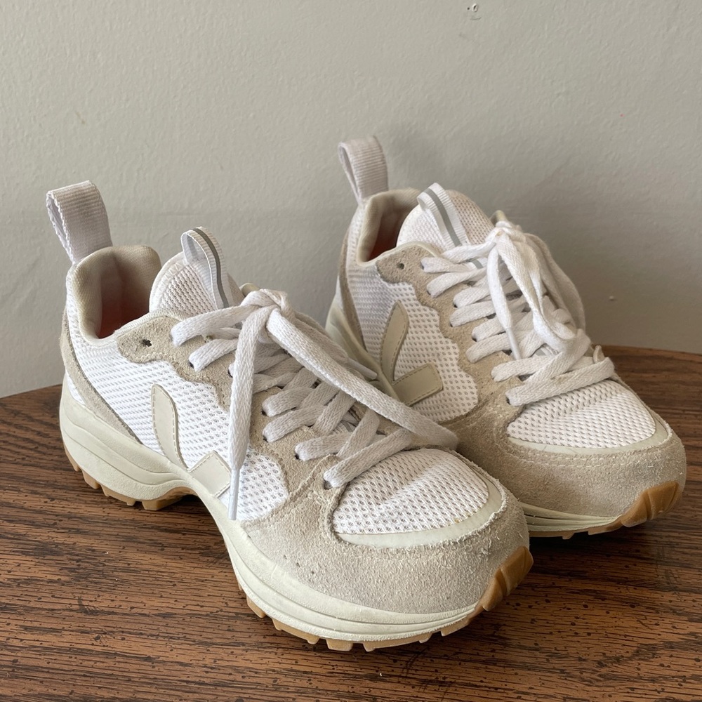 Veja Venturi Sneakers
